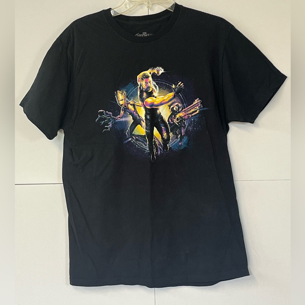Marvel Avengers: Infinity War Thor Trio T-Shirt. Size Large.